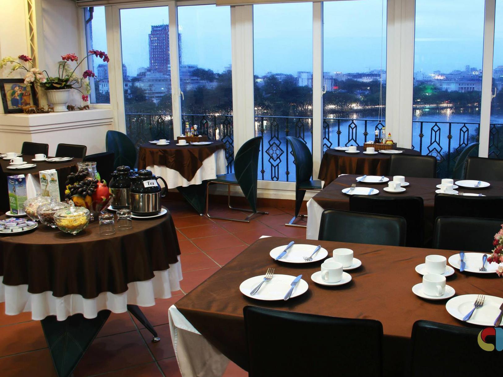 Lakeside Palace Hotel Hanoi Exterior photo