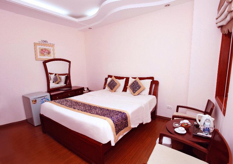 Lakeside Palace Hotel Hanoi Exterior photo