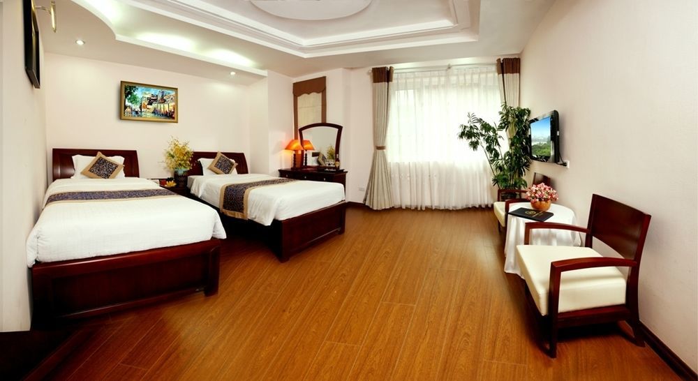 Lakeside Palace Hotel Hanoi Exterior photo