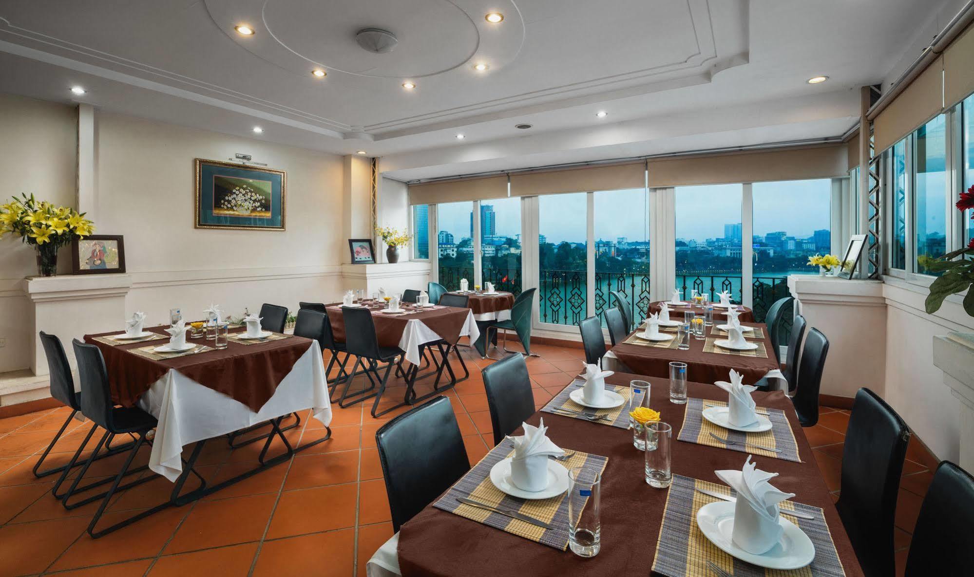Lakeside Palace Hotel Hanoi Exterior photo